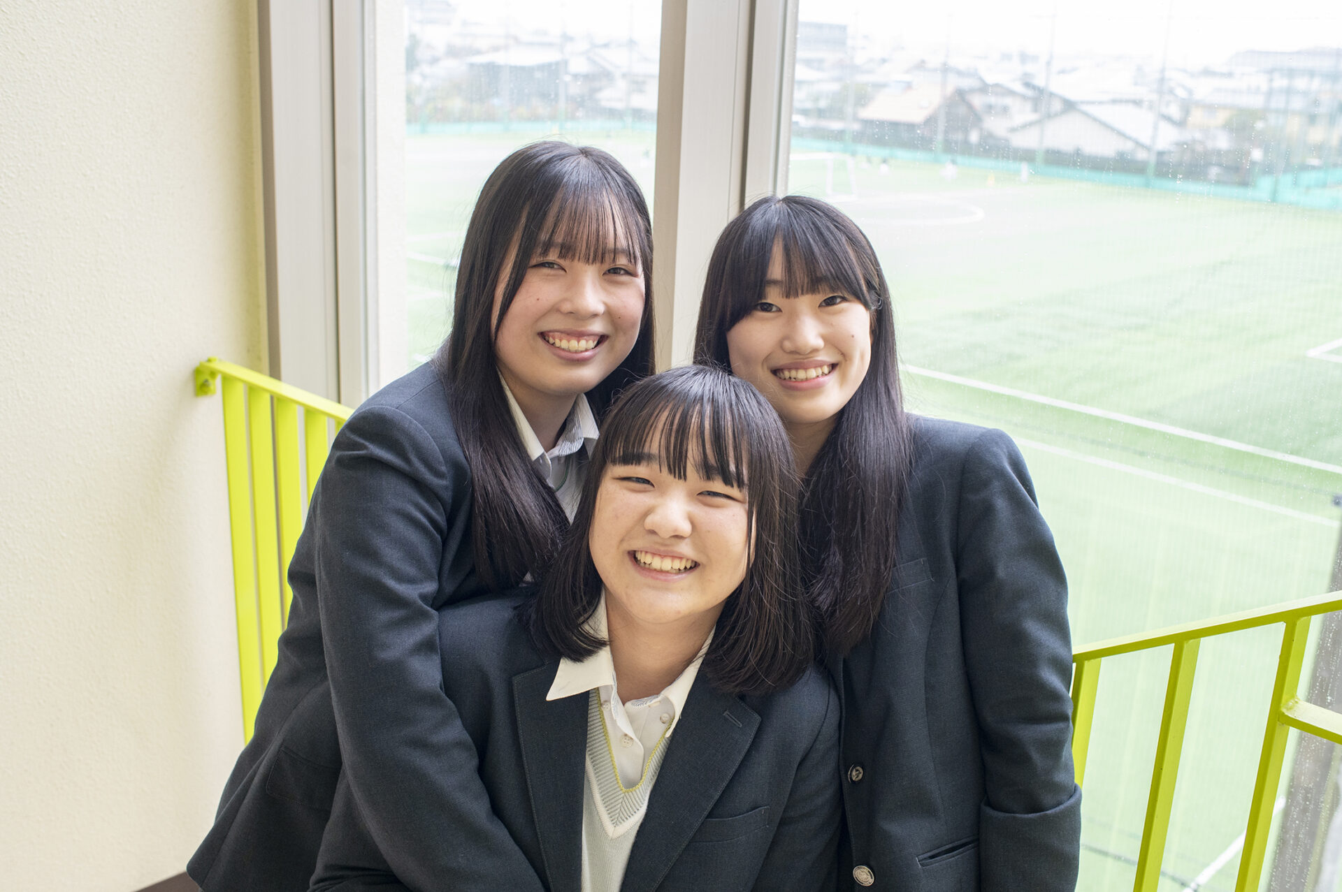 大村 陽花さん、竹下 咲希さん、前田 花成さんの写真